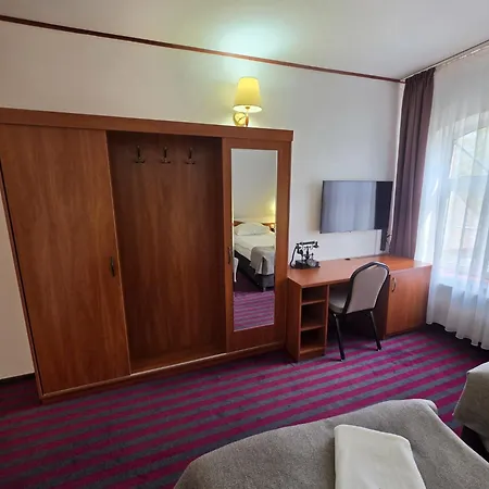 Hotel Bajkowy Zakatek Guzowy Piec